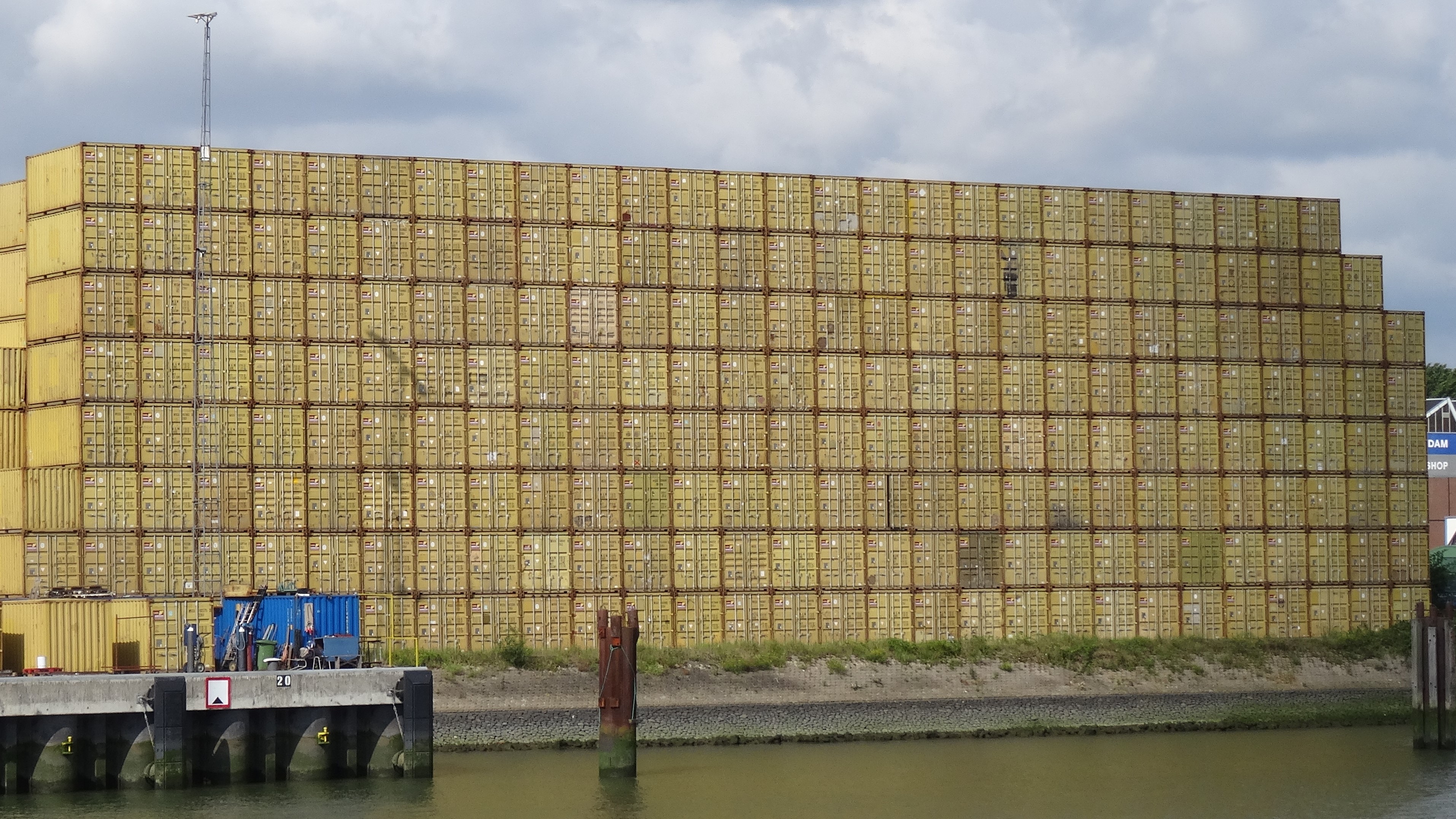 Vergunning verleend voor zeecontainer aan Beeksedijk in Goirle